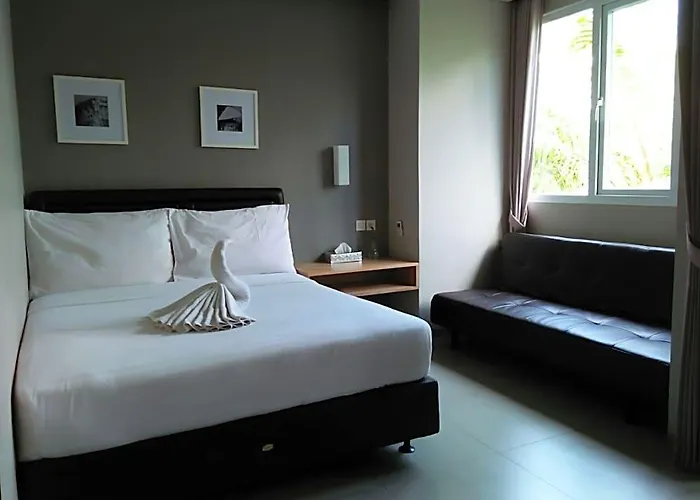 Kuta Beach Hotel 3*